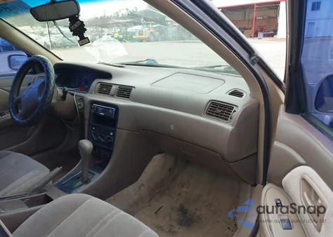 2000 Toyota Camry Ce из США, поврежденный, VIN 4T1BG22K5YU943449